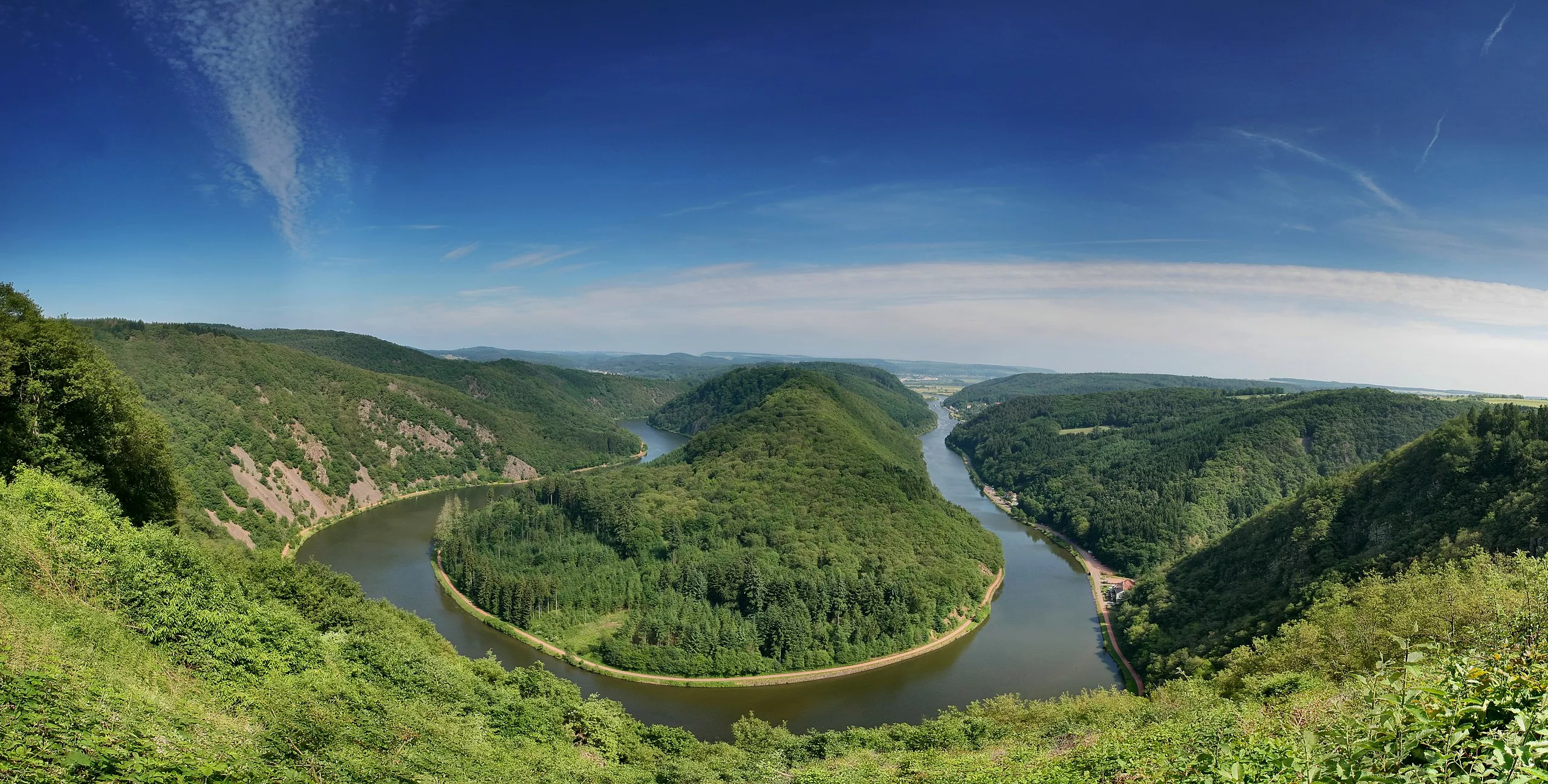 Pascal Dihé / www.dihe.eu / CC BY-SA 4.0, Saarschleife panorama, CC BY-SA 4.0